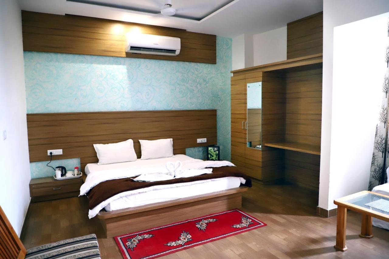 Grace Hotel Karnal Exterior photo